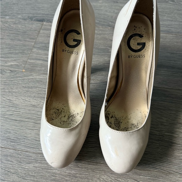 Guess Cream Platform Heels - Picture 3 of 4